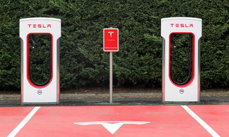 电动汽车全球化布局下,特斯拉推出自动驾驶卡车的原因竟是集中式快速充电站